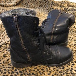 Steve Madden Boots 8